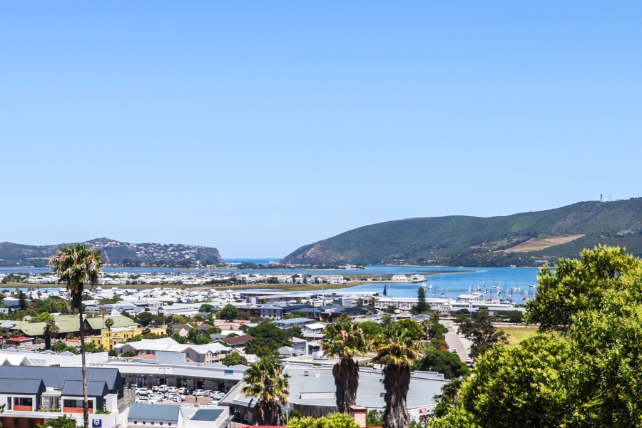 8 Bedroom Property for Sale in Knysna Central Western Cape